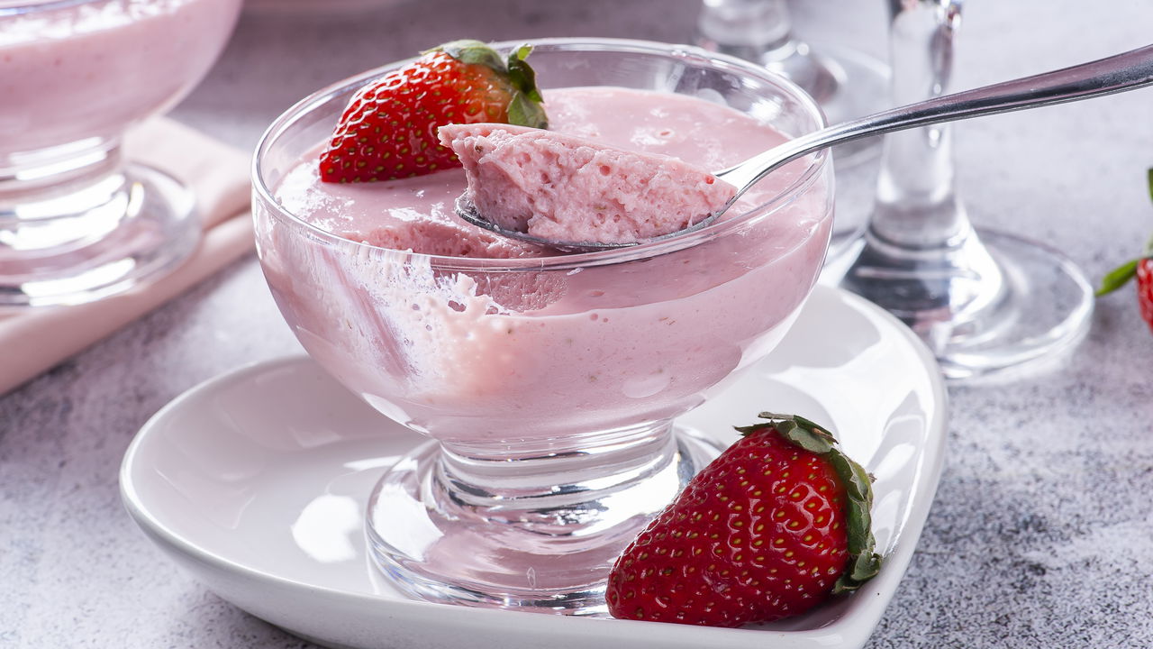 Mousse de Morango com Leite Ninho