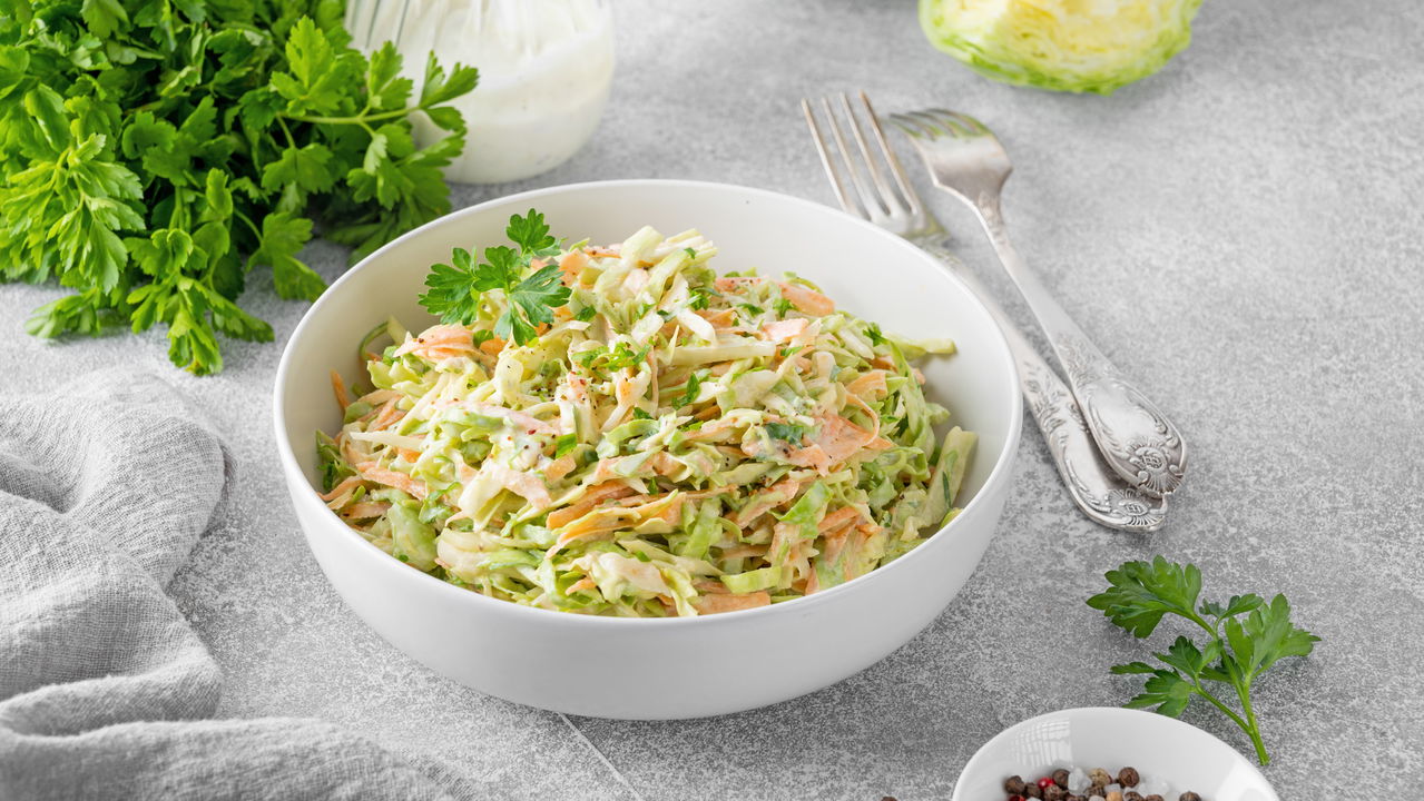 Receita Rápida de Salada de Repolho com Molho Especial