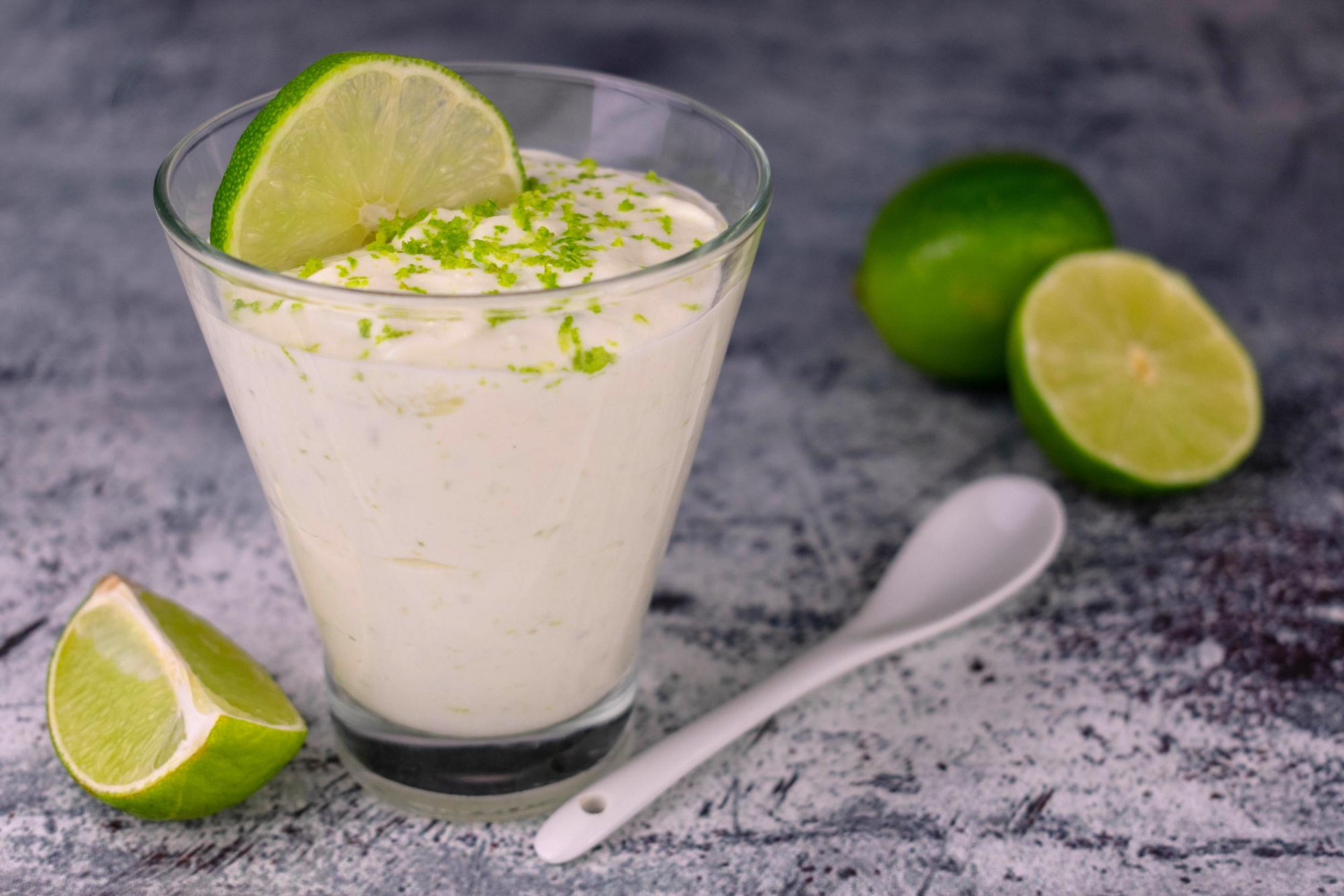Sobremesa Fácil e Rápida com Apenas 3 Ingredientes - Fonte: Freepik