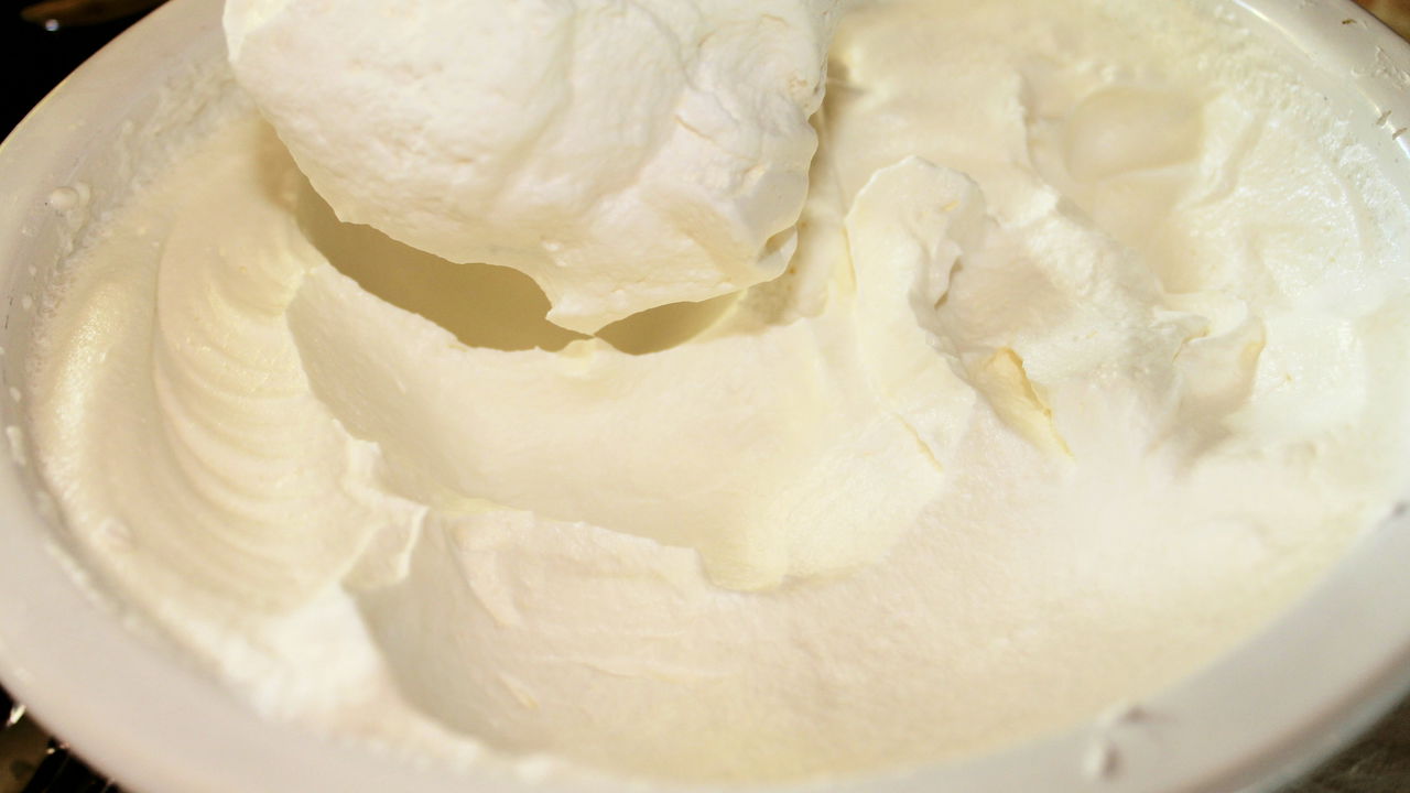 Esse Mousse de Leite Ninho é a Sobremesa Perfeita para Qualquer Ocasião