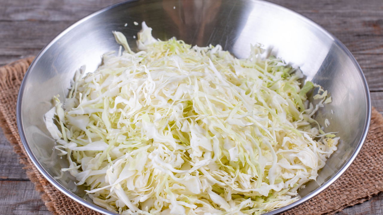 Salada de Repolho com Cenoura é uma Receita Fácil e Deliciosa