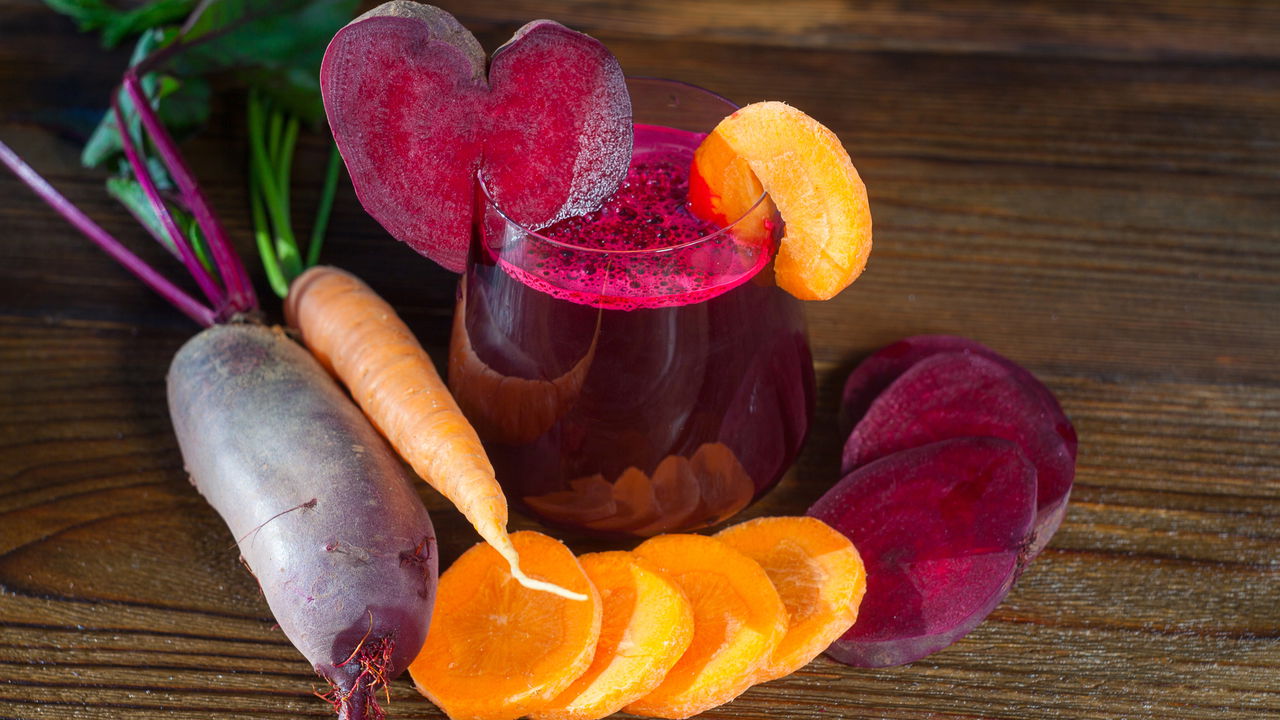 Como Fazer Suco de Beterraba com Cenoura e Laranja Natural e Saudável
