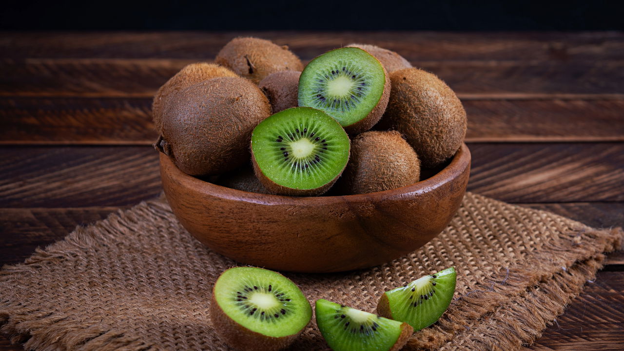 Como Plantar Kiwi em Casa e Ter Frutas Sempre ao Alcance