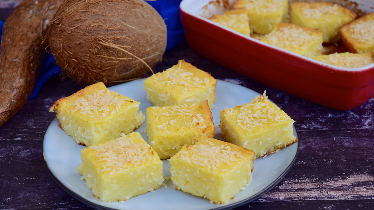 Como Deixar o Bolo de Mandioca Mais Fofo e Dourado