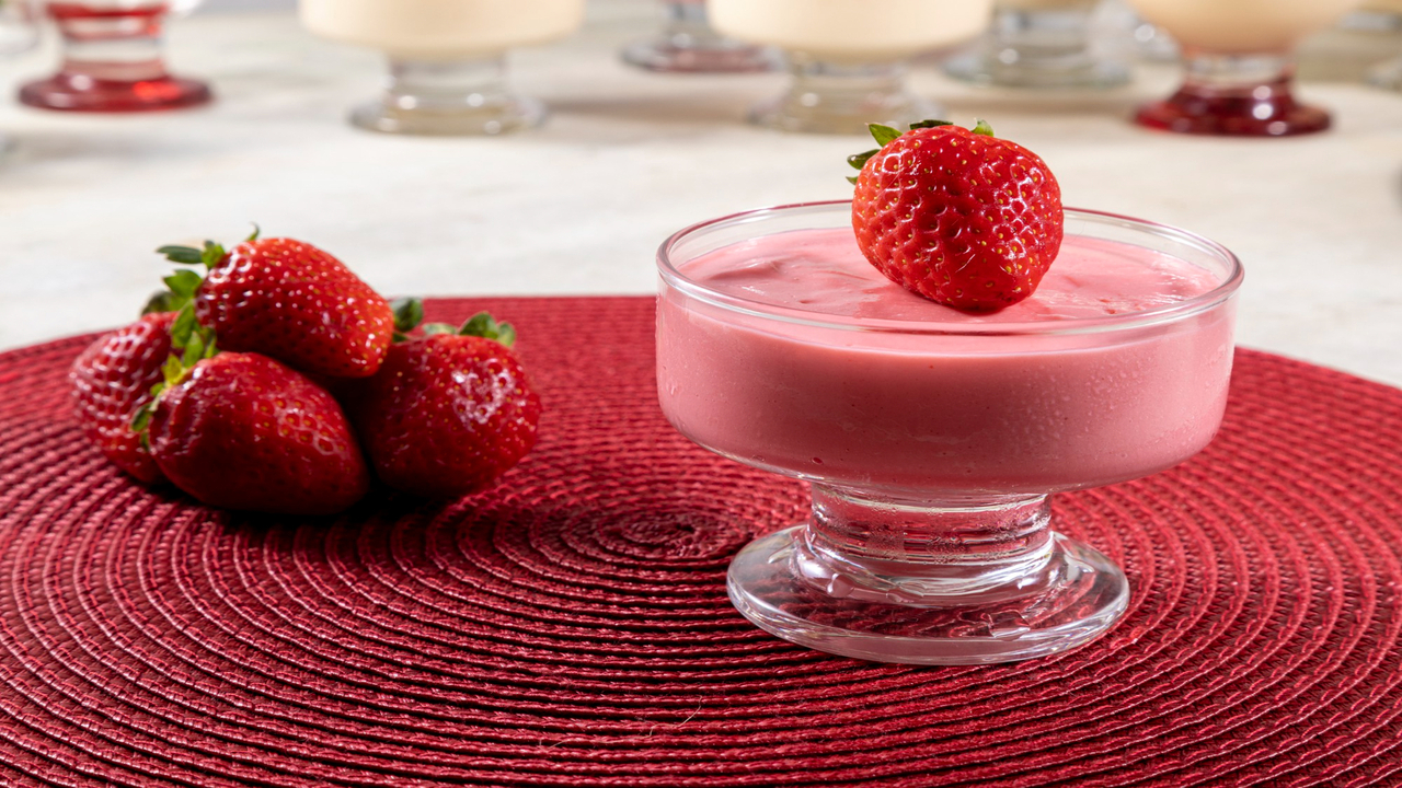 A mousse de suco Tang é a escolha perfeita para quem deseja uma sobremesa simples, econômica e saborosa.
