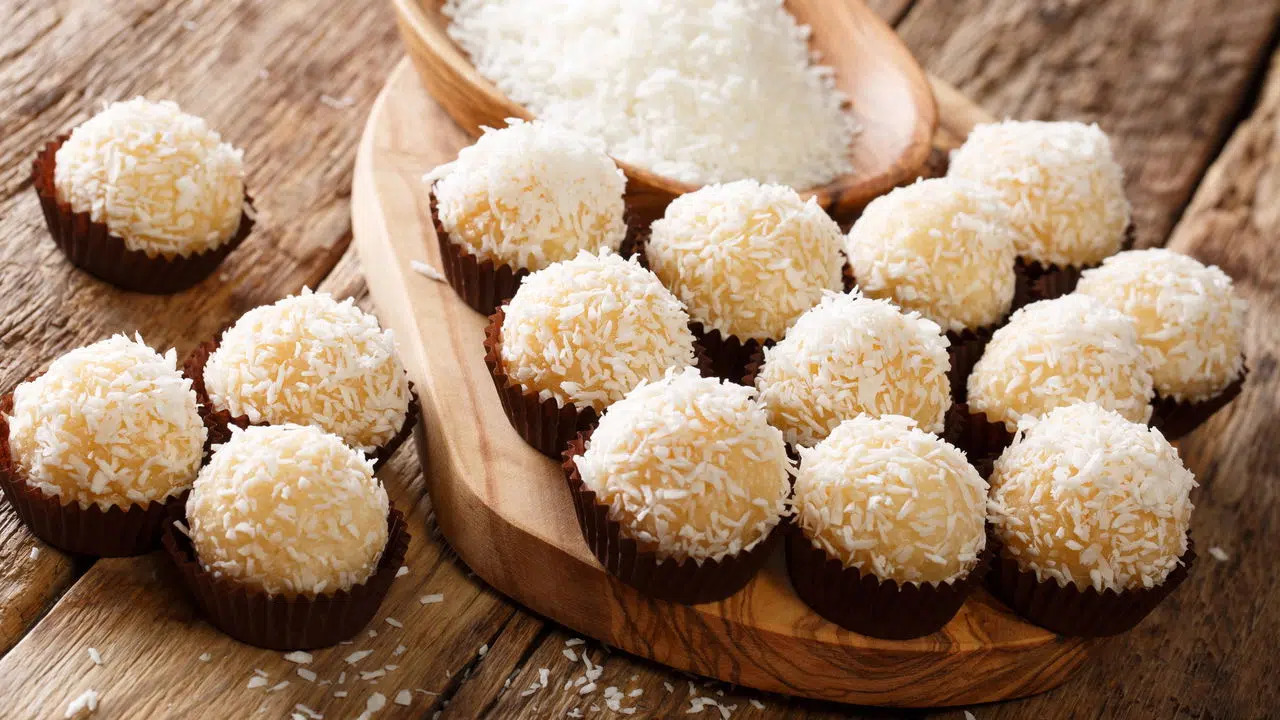 A Melhor Receita de Beijinhos de Leite em Pó Você Vê Aqui