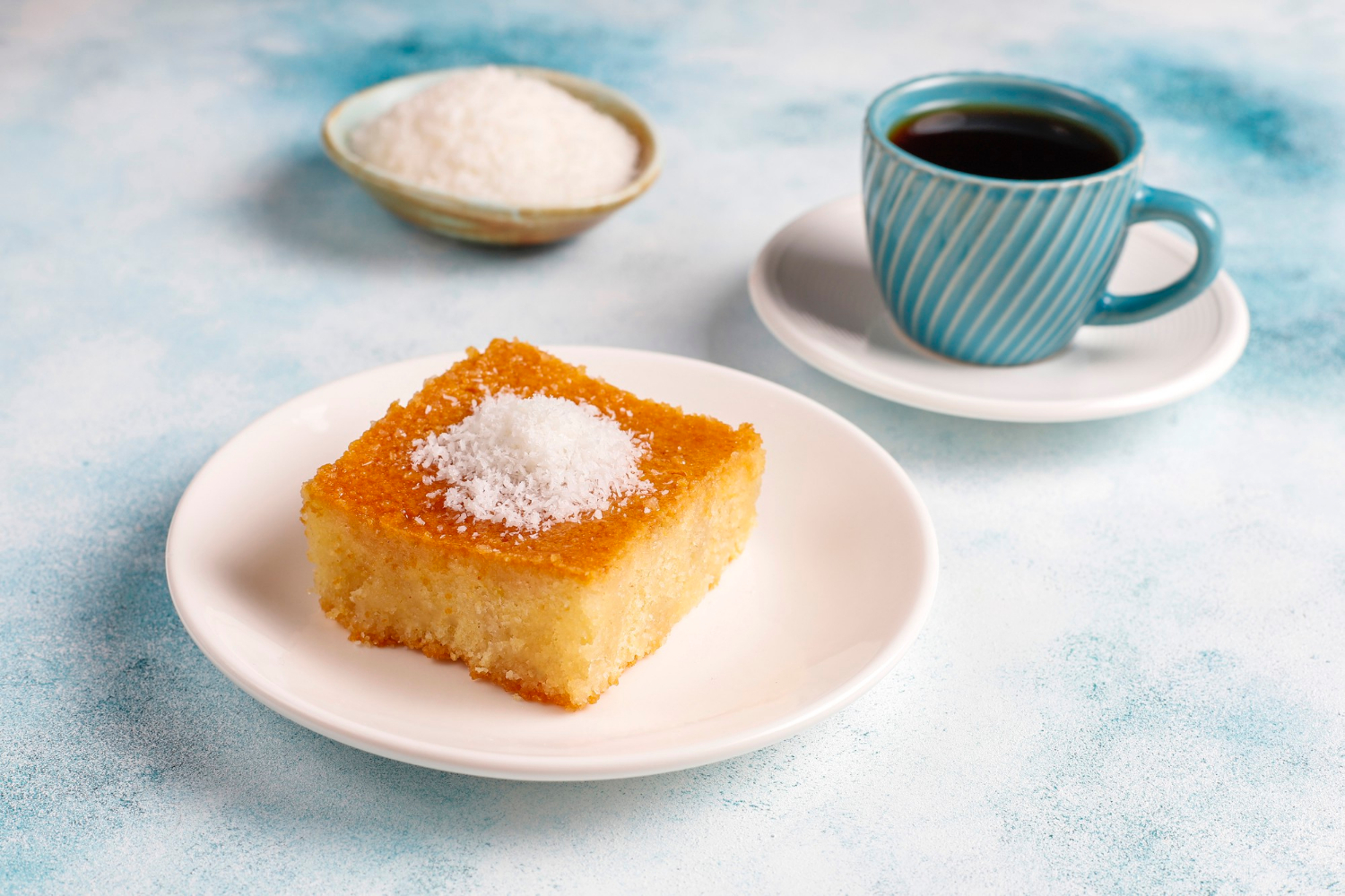 Receita de Bolo de Flocão Simples para um Lanche Perfeito
