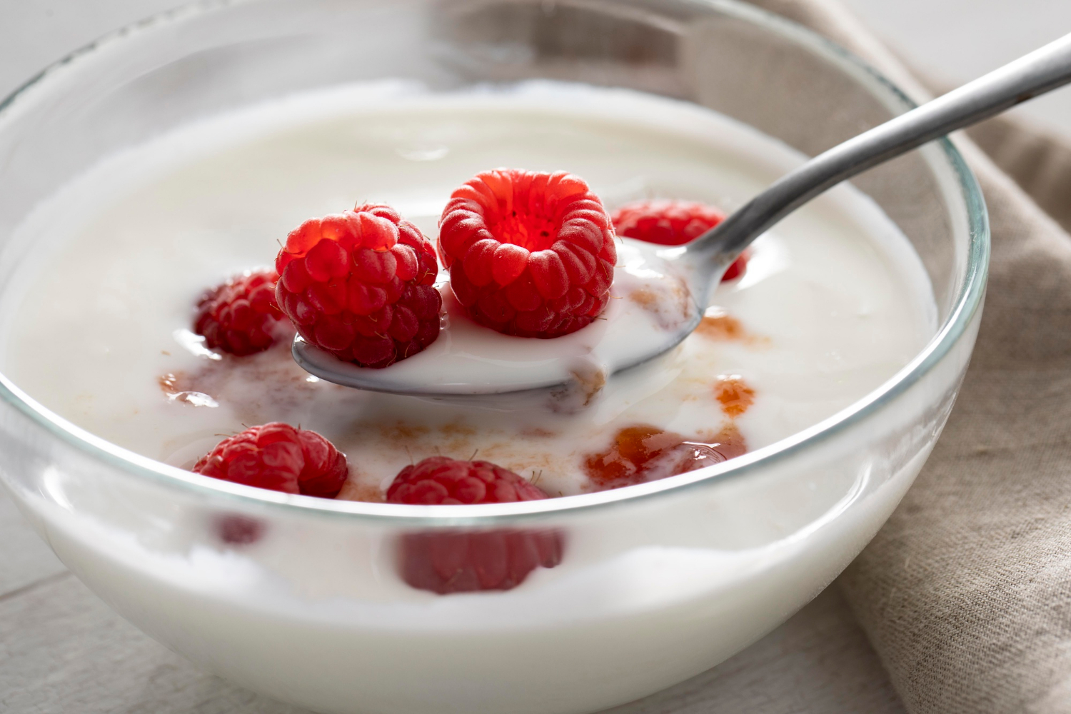 Benefícios do Iogurte Natural e Como Preparar em Casa