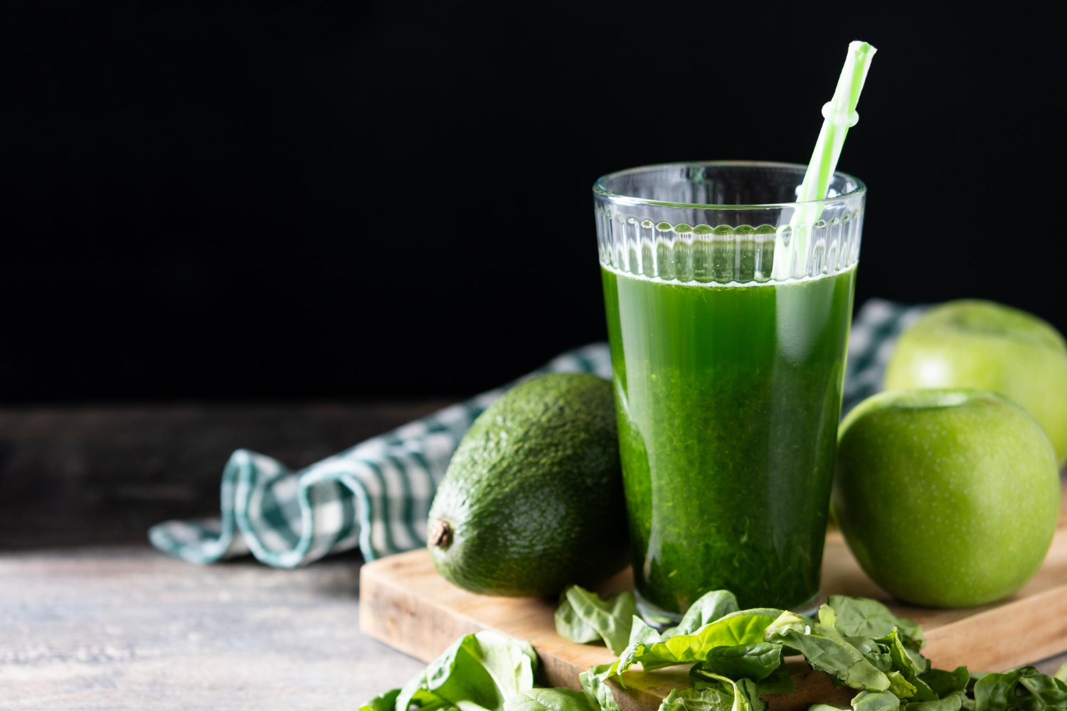 Receita de Suco Detox para Desinchar e Melhorar a Digestão!