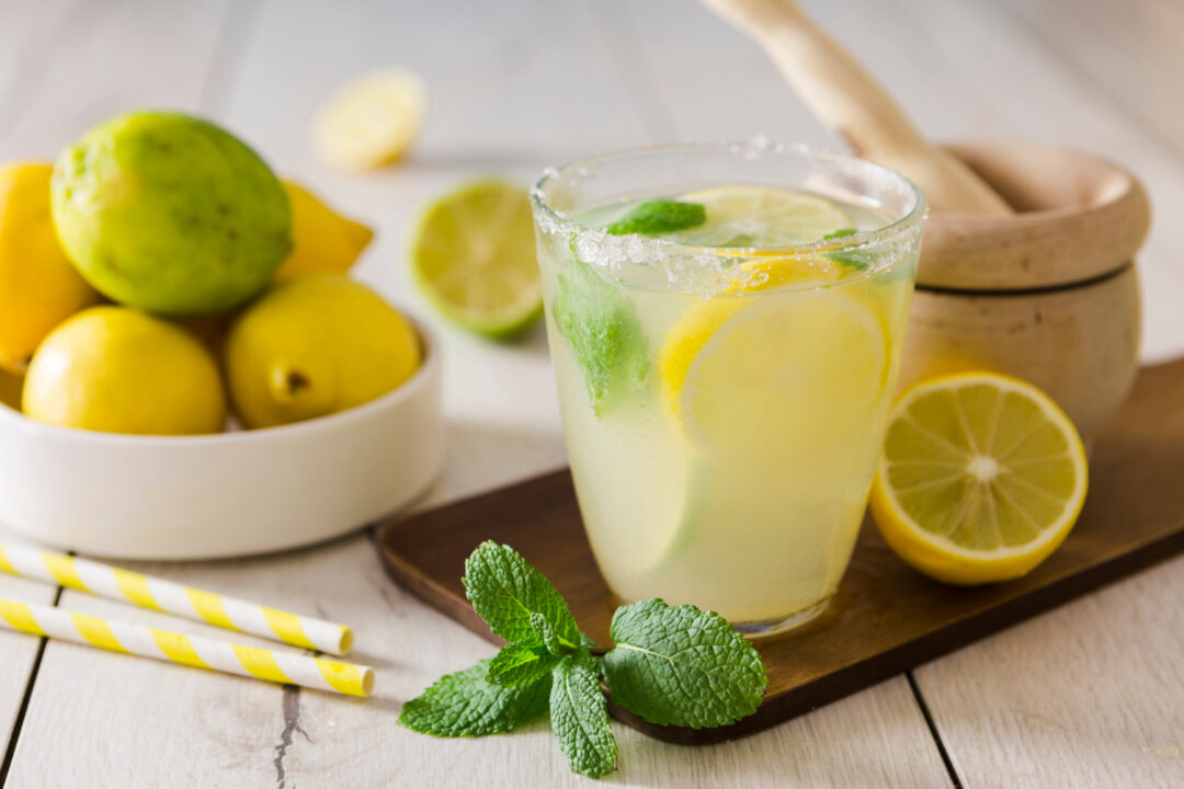 Como Fazer Limonada Suíça Perfeita em 10 Minutos