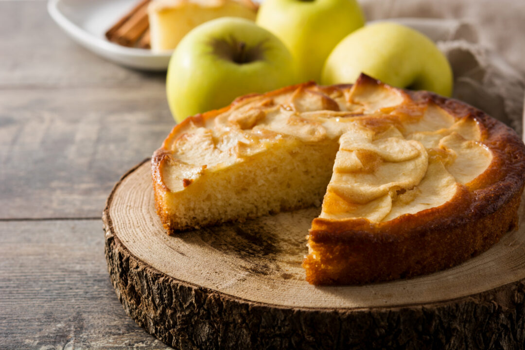Como Fazer um Bolo de Maçã Caseiro Delicioso