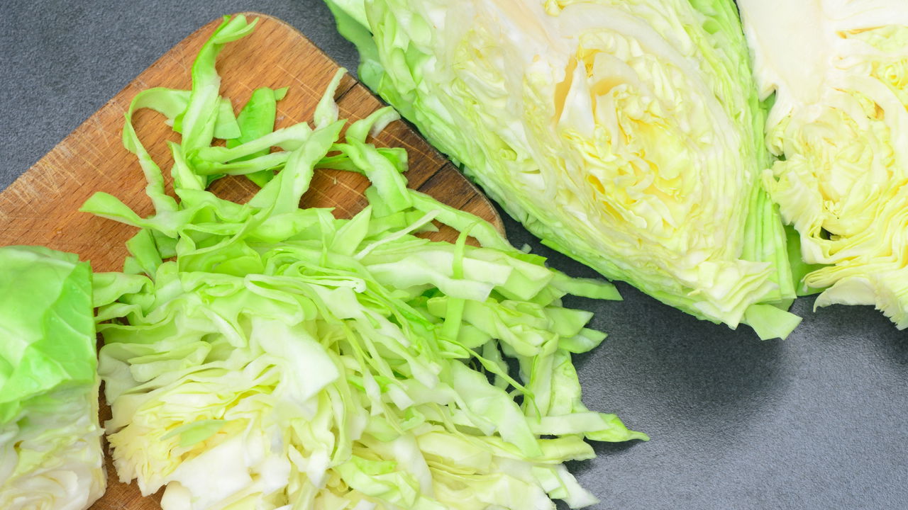 Salada de Repolho com Cenoura é uma Receita Fácil e Deliciosa