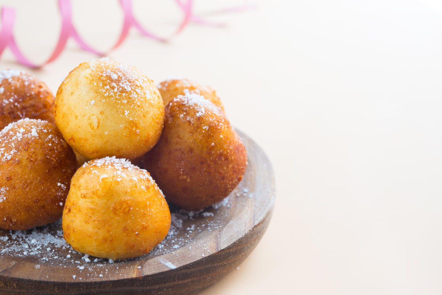 Como Fazer Bolinho de Chuva Simples e Irresistível