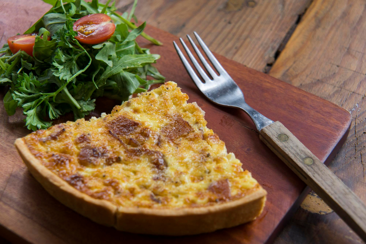 Receita de Quiche de Alho-Poró para um Almoço Leve e Saboroso!