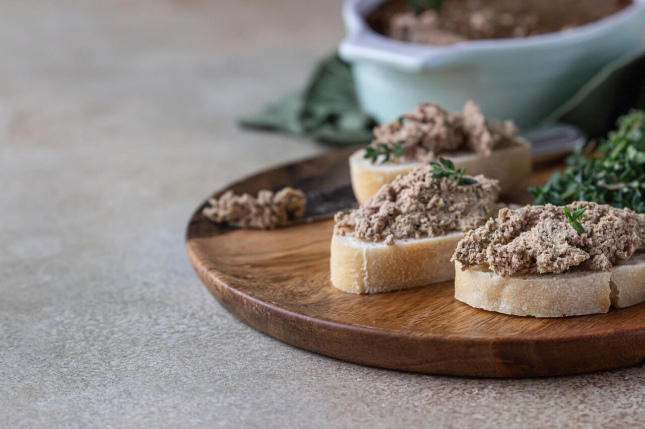 Como Fazer Patê de Sardinha Rápido e Delicioso!