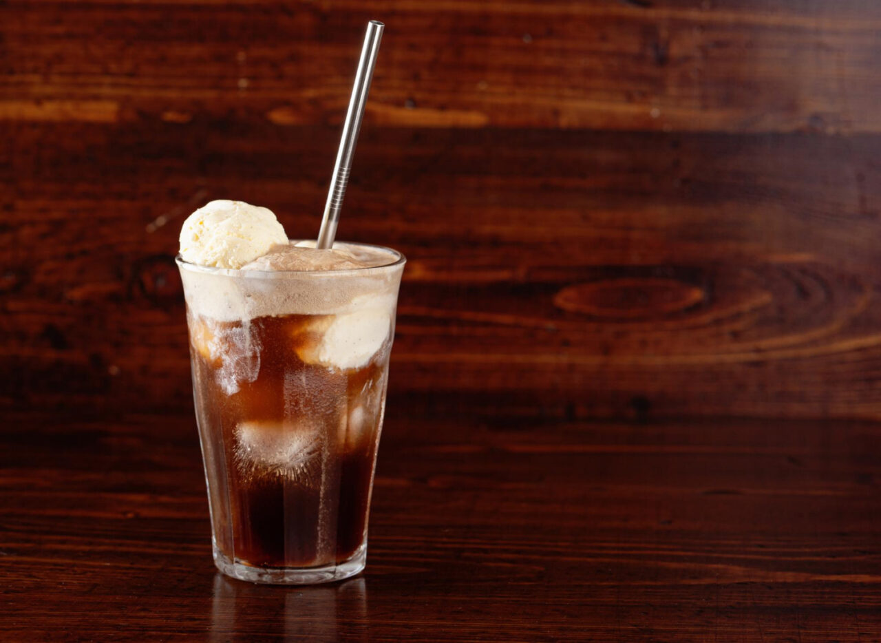 Como Fazer Café Gelado com Leite em 5 Minutos