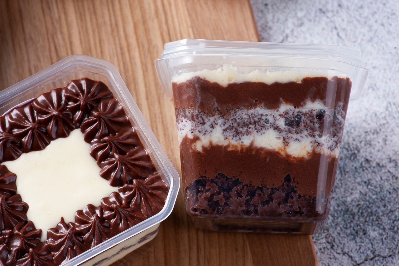 Receita de Bolo de Pote com Chocolate Cremoso!