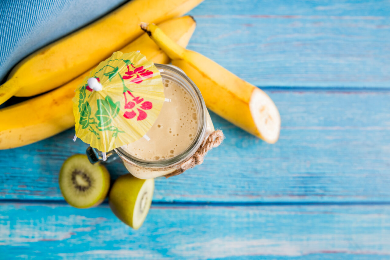 Como Fazer Vitamina de Banana Cremosa e Natural!!