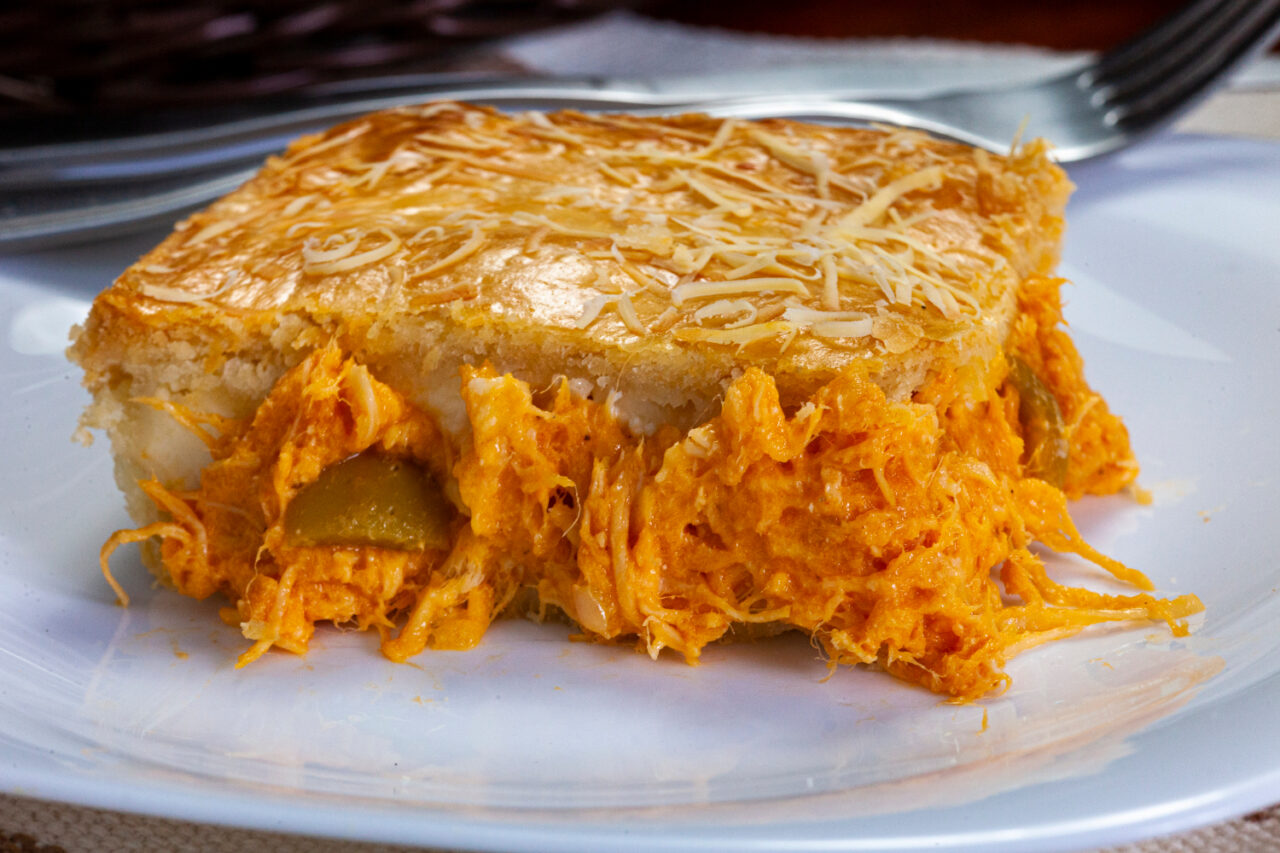 Como Fazer Bolo Salgado de Frango com Massa Leve!