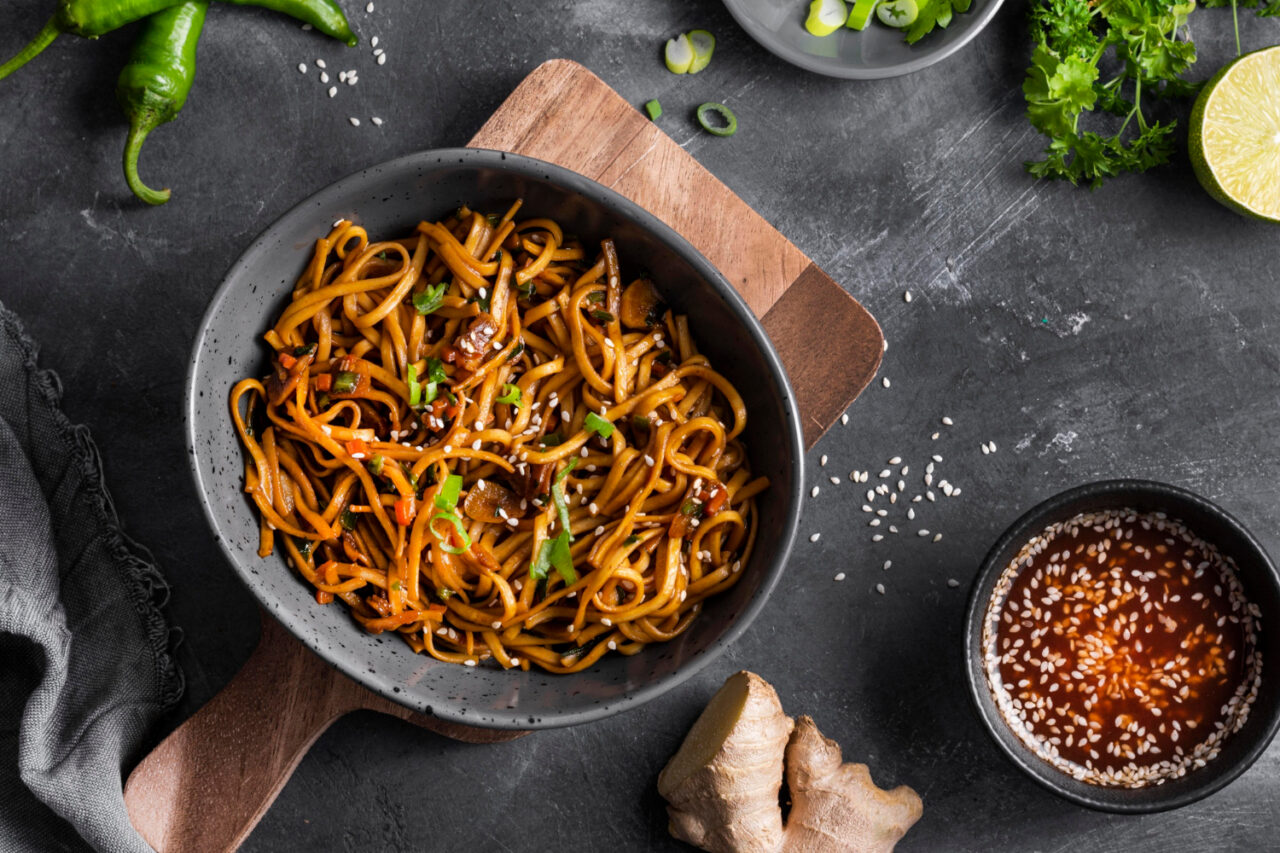 Receita de Yakissoba com Carne e Molho Shoyu Irresistível