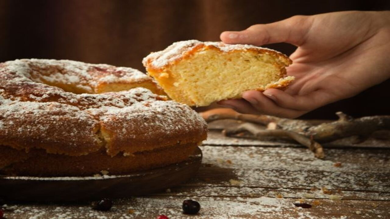 bolo de fubá com maizena - freepik