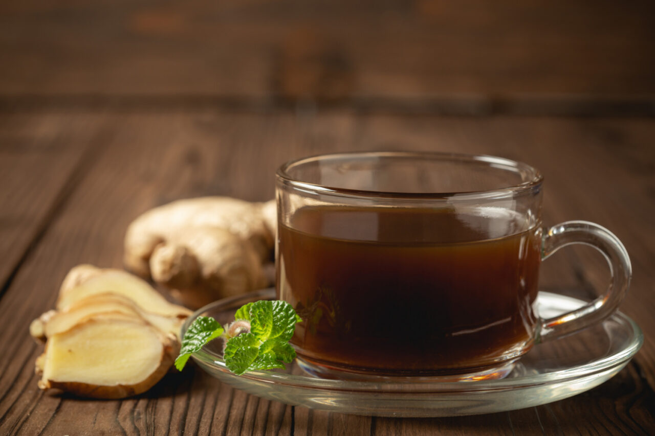 Chá de Gengibre uma Bebida Natural Energizante e Refrescante