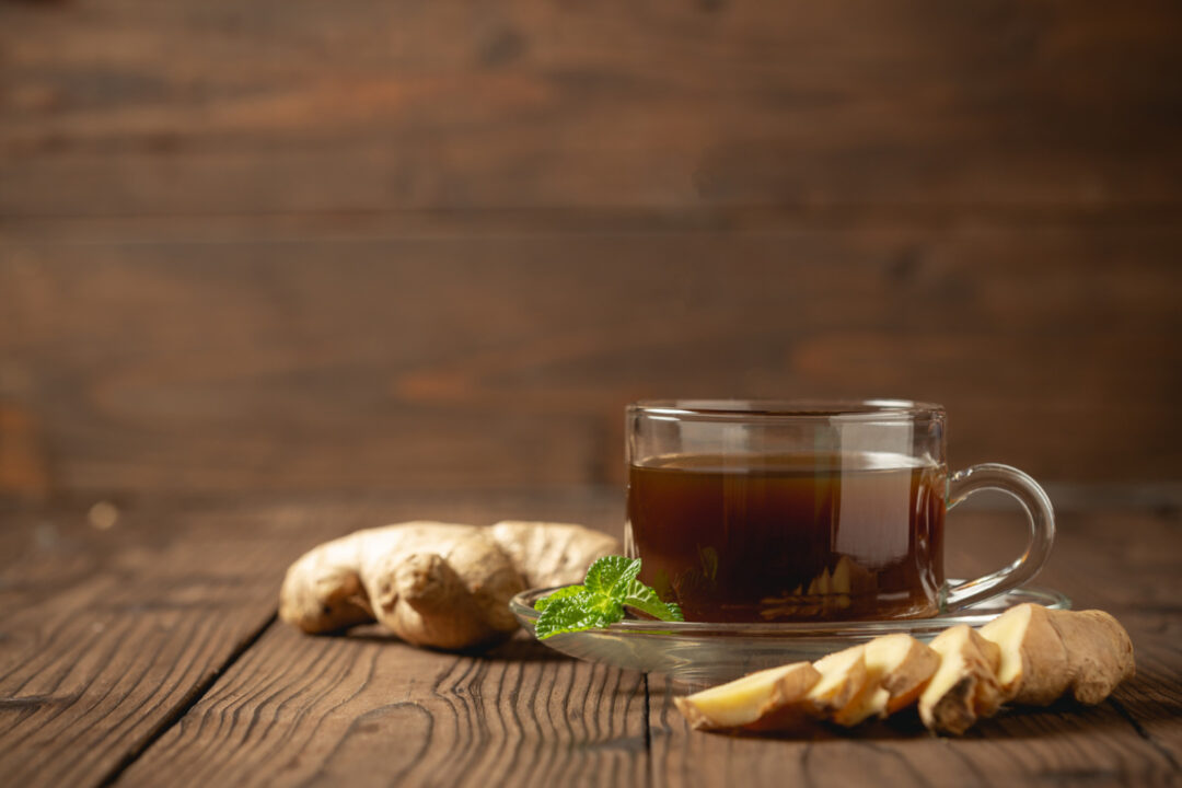 Chá de Gengibre uma Bebida Natural Energizante e Refrescante