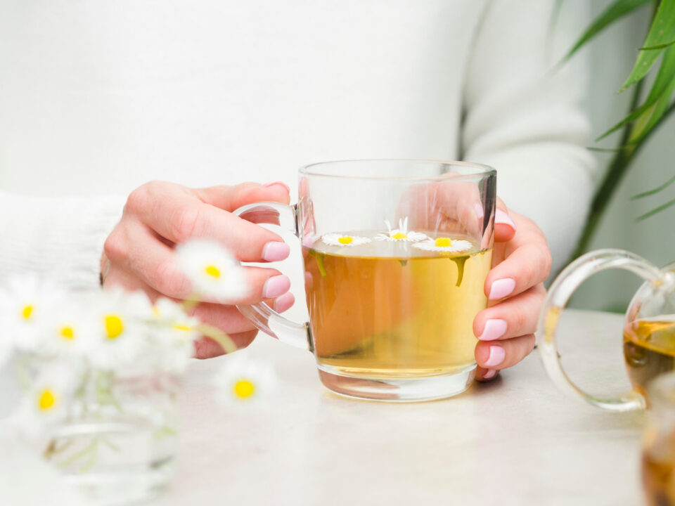 Como Fazer Chá de Camomila Natural em Casa!