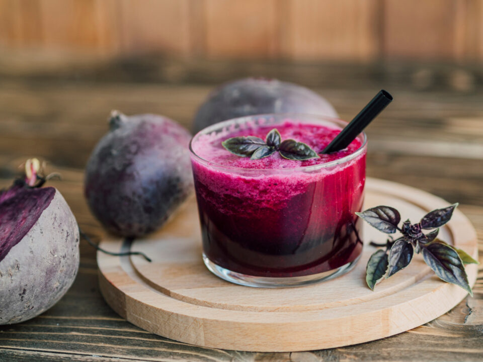 Como Fazer Suco de Beterraba Saudável e Refrescante