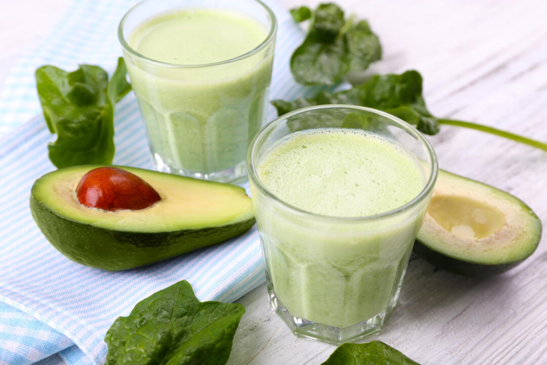 Como Fazer Vitamina de Abacate Simples e Saudável!