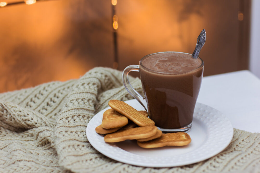 Receita de Chocolate Quente com 5 Ingredientes