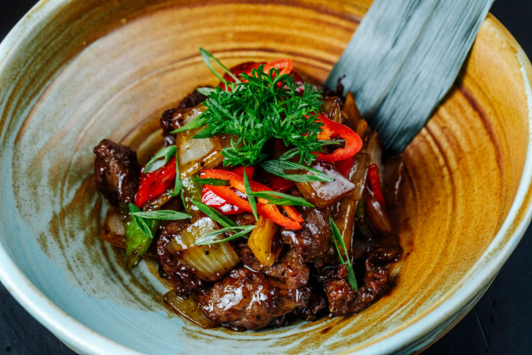Receita de Lagarto ao Molho Madeira com Champignon Passo a Passo!