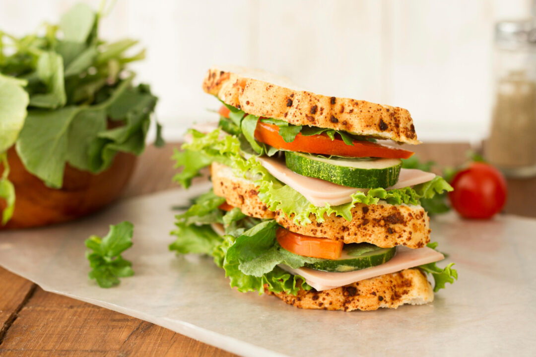 Receita de Sanduíche Natural com Frango ou Atum!