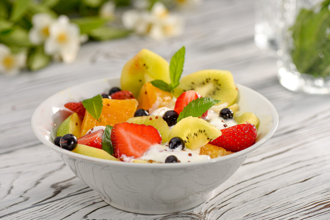 Salada de Fruta Colorida e Nutritiva Para Toda a Família