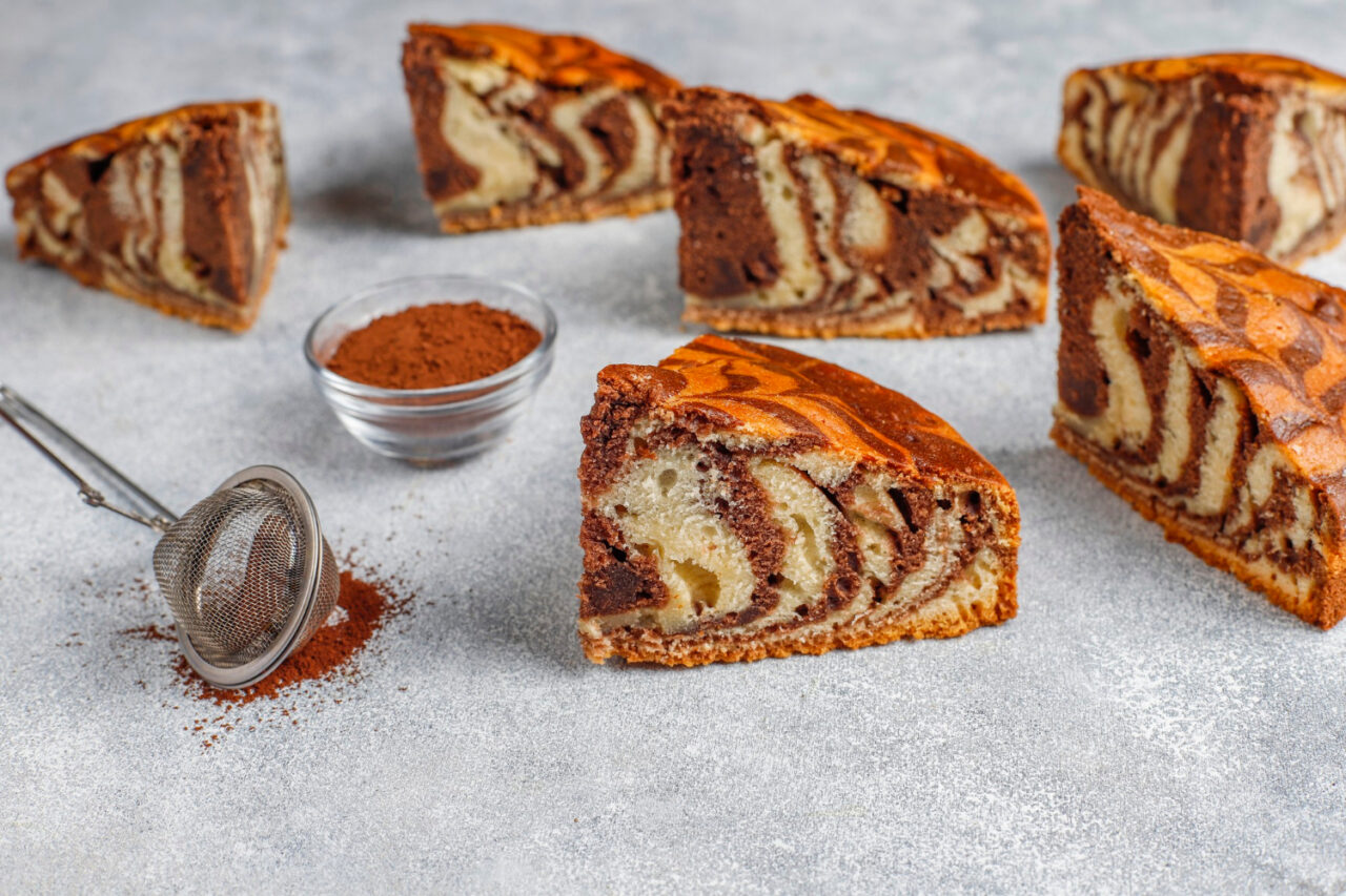 Bolo de Liquidificador Mesclado uma Receita Rápida Fofinha e Cheia de Sabor