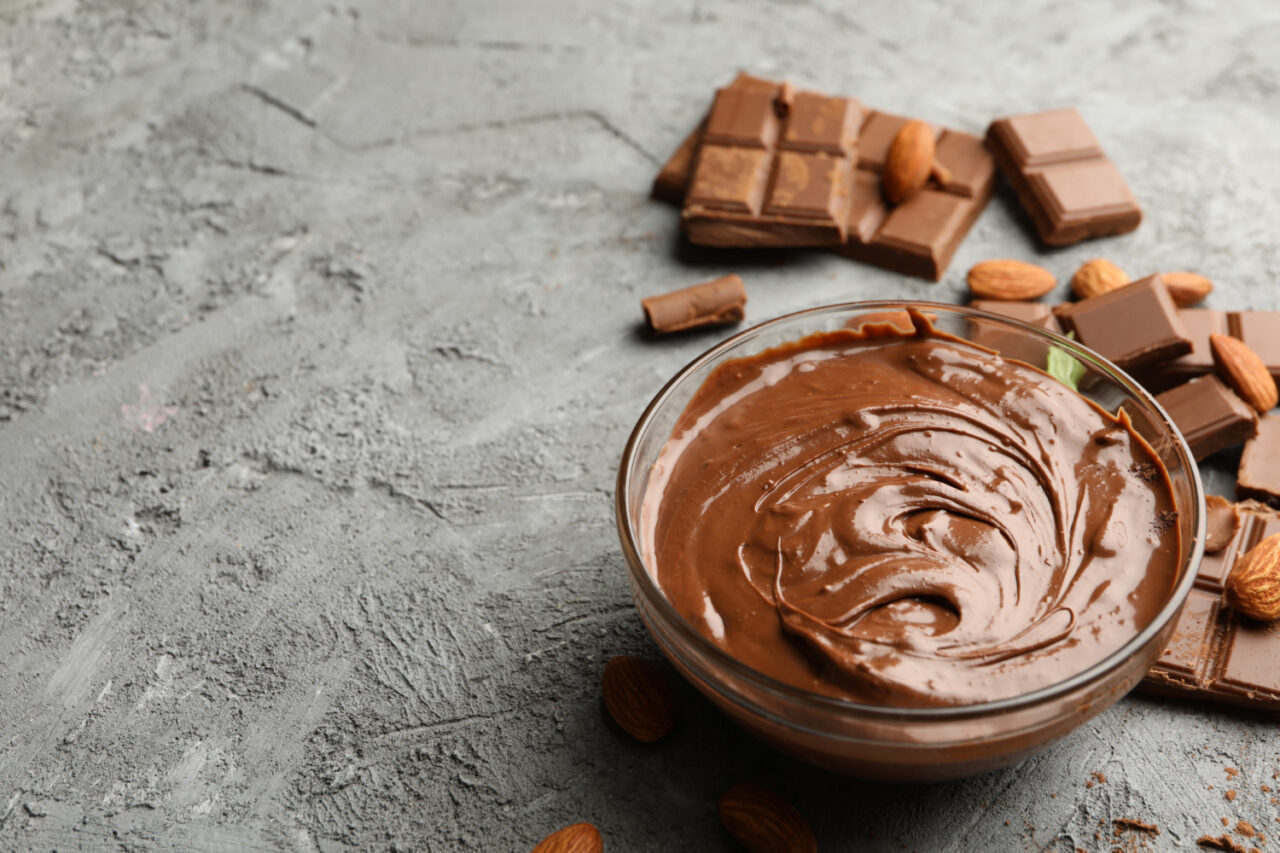 Receita do creme de chocolate cremoso, fácil e com sabor intenso