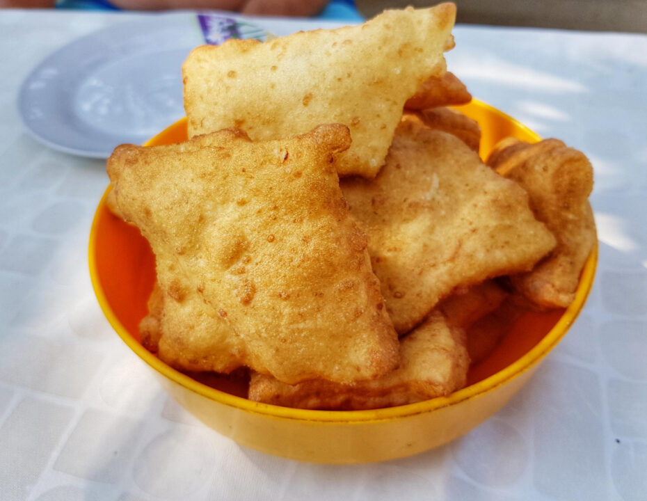 Massinha de Pão Frita uma Receita Simples Econômica e Deliciosa para Qualquer Momento