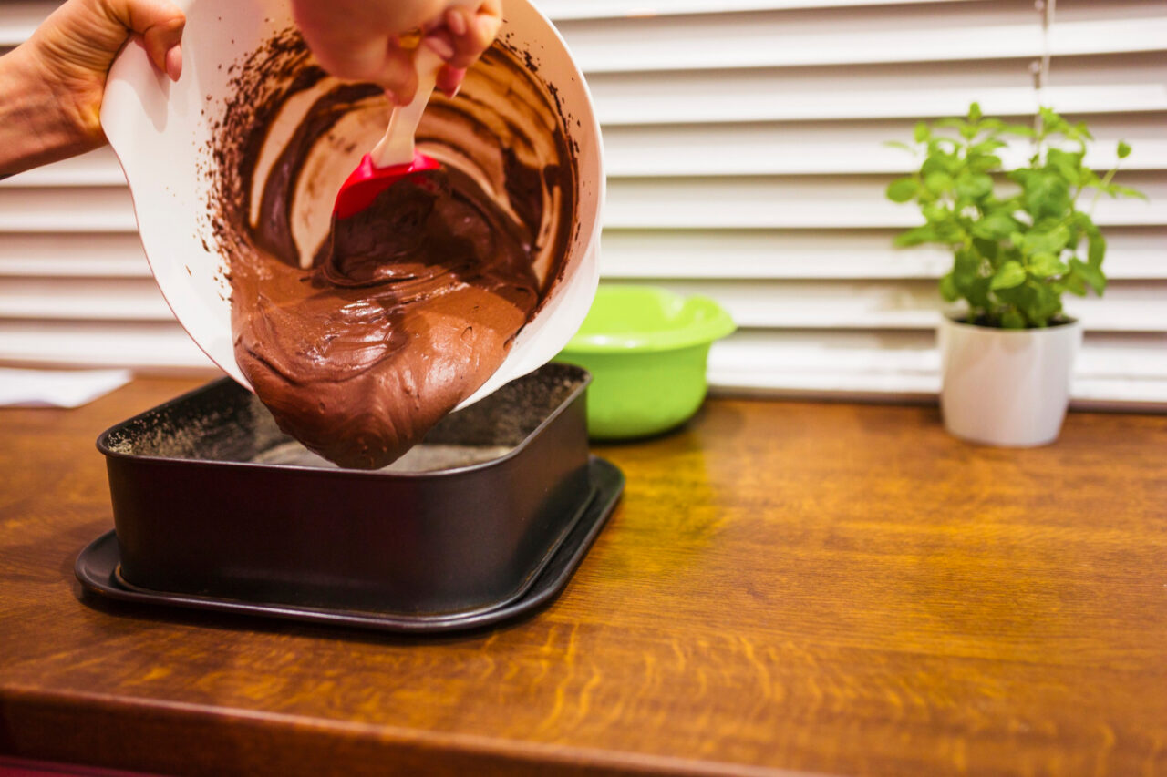 Cajuzinho de chocolate com sabor de festa e lembrança da infância