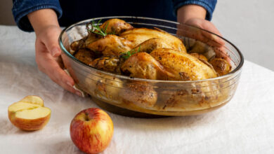 Frango Assado Suculento com Gosto de Almoço de Domingo em Família