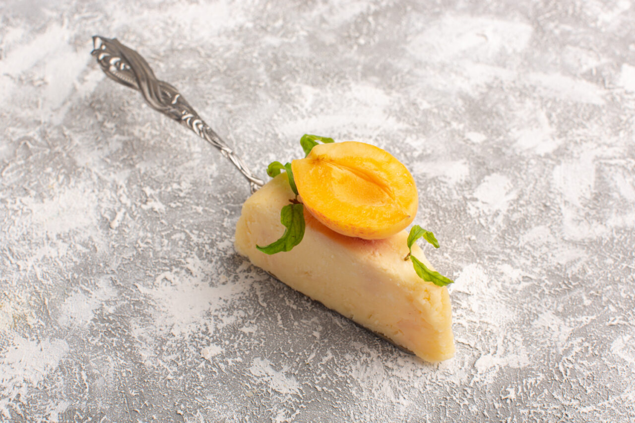Pavê de pêssego gelado, cremoso e perfeito para adoçar a memória da família