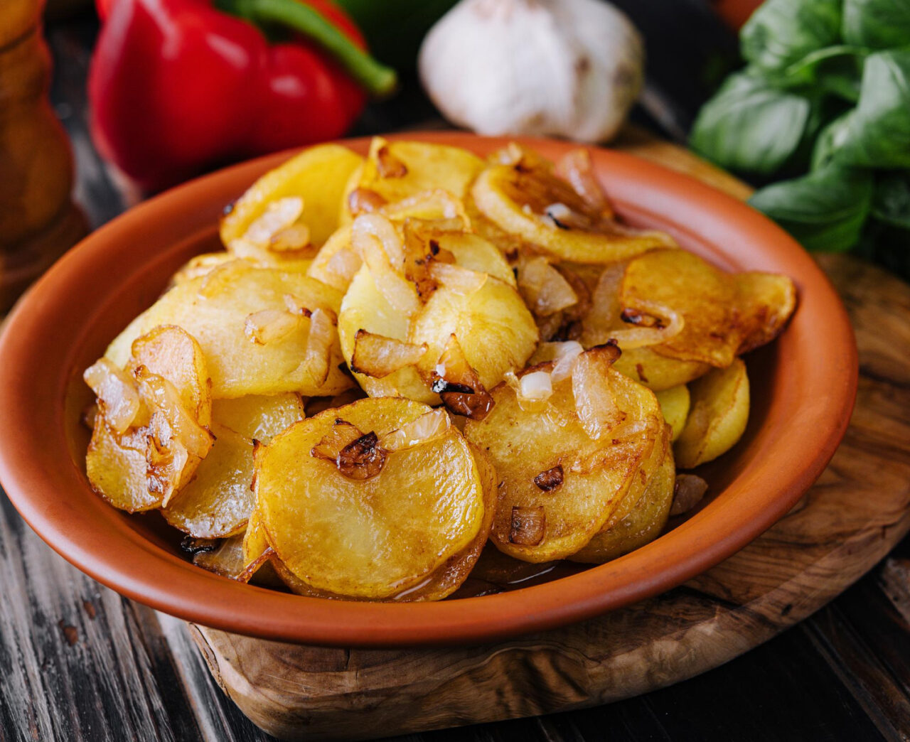 Batata sauté dourada, crocante por fora e macia por dentro perfeita para acompanhar qualquer refeição