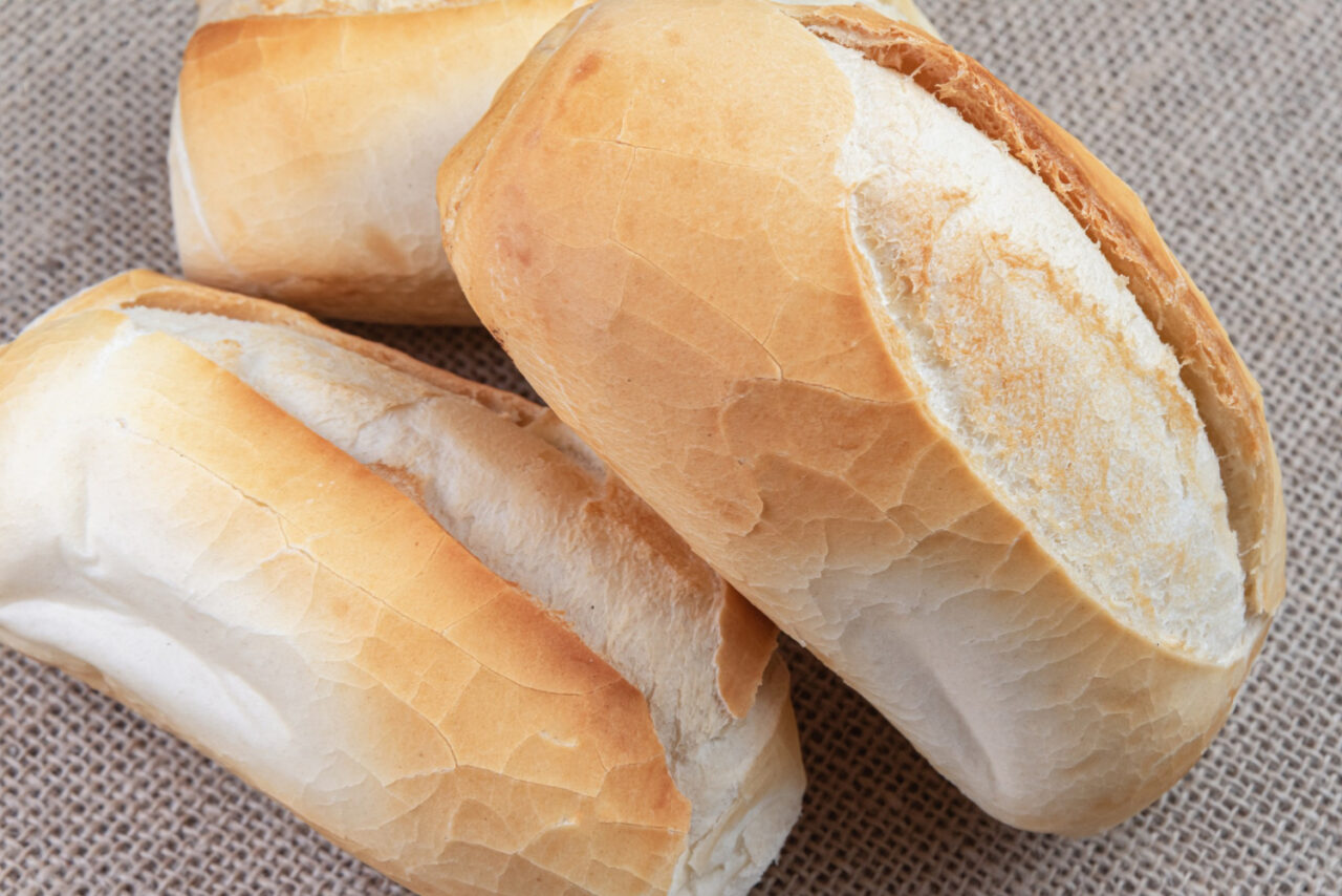 Pão Francês Quentinho com Sabor de Padaria em Casa