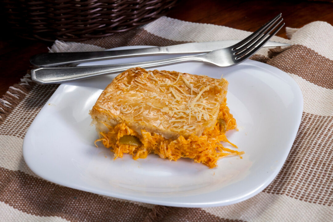 Bolo de Liquidificador Salgado Fácil Prático e Muito Saboroso.