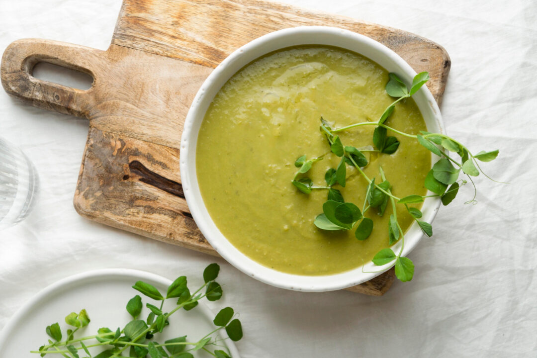 Caldo Verde Com Batata Cremoso Quentinho e Muito Saboroso Perfeito Para Dias Frios