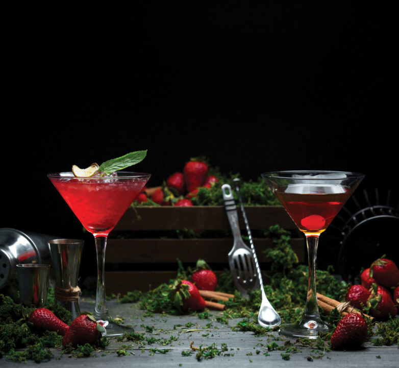 Cosmopolitan clássico com toque cítrico e elegante, direto dos anos 90 para sua taça