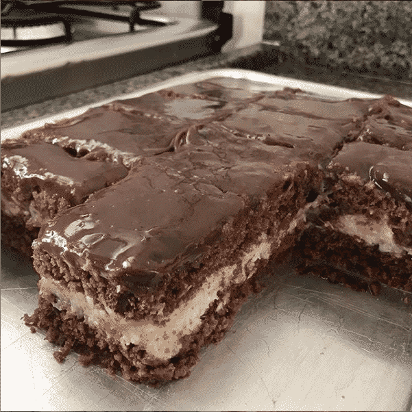 Bolo de prestigio gelado um equilíbrio delicioso de sabores