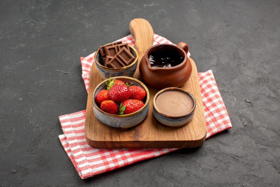 Fondue de chocolate cremoso que aquece o coração e reúne todo mundo à mesa