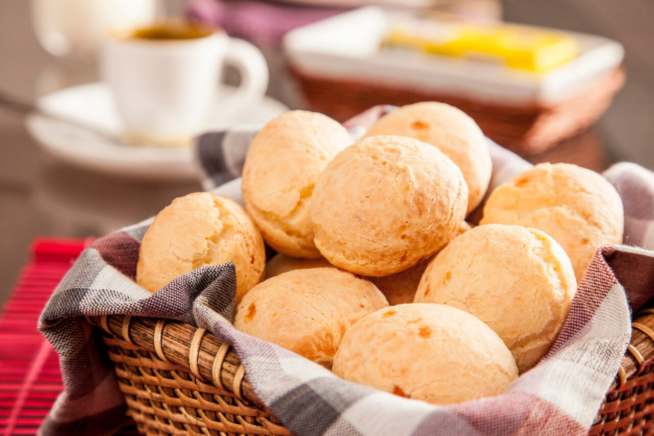 Receita de Pão de Queijo para Relembrar o Sabor da Infância