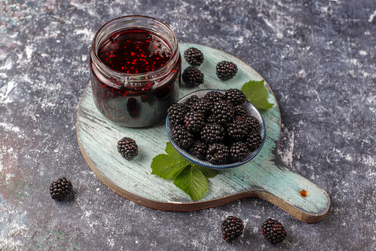 Geleia de Morango Sabor de Infância, Doçura Caseira e Lembranças Afetivas