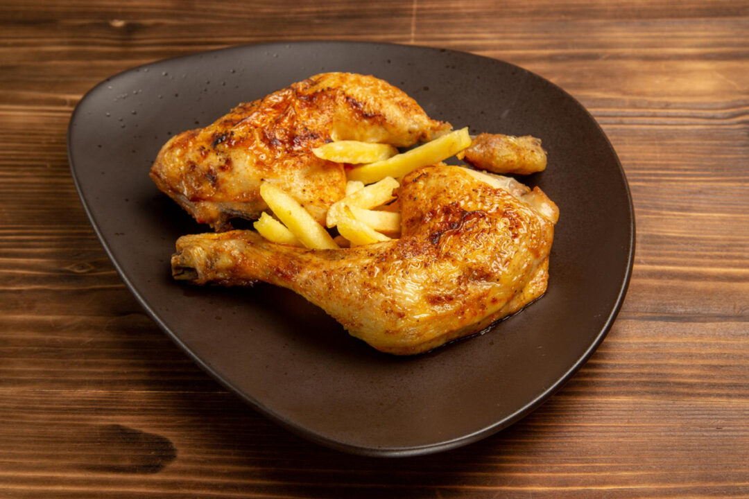 Coxa e Sobrecoxa Sabor de Domingo, Praticidade e Memória de Almoço em Família